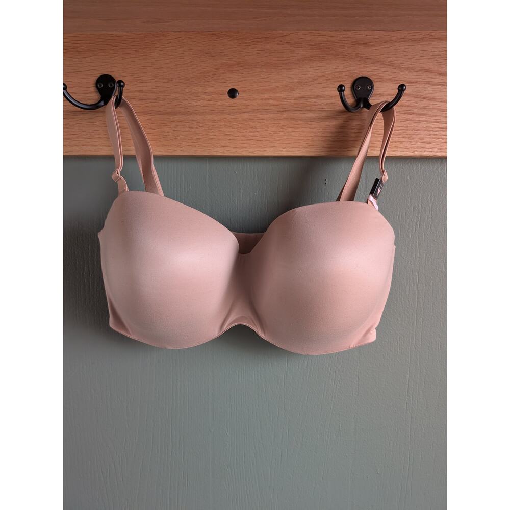 38DDD NEW Victoria's Secret Lined Strapless Bra
